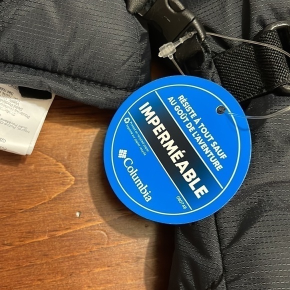 Columbia youth XL mittens in black - tags still on - Picture 5 of 6